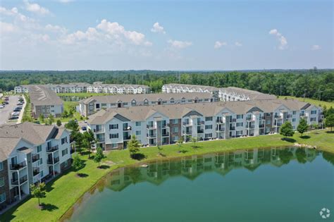 Killian Lakes Apartments & Townhomes